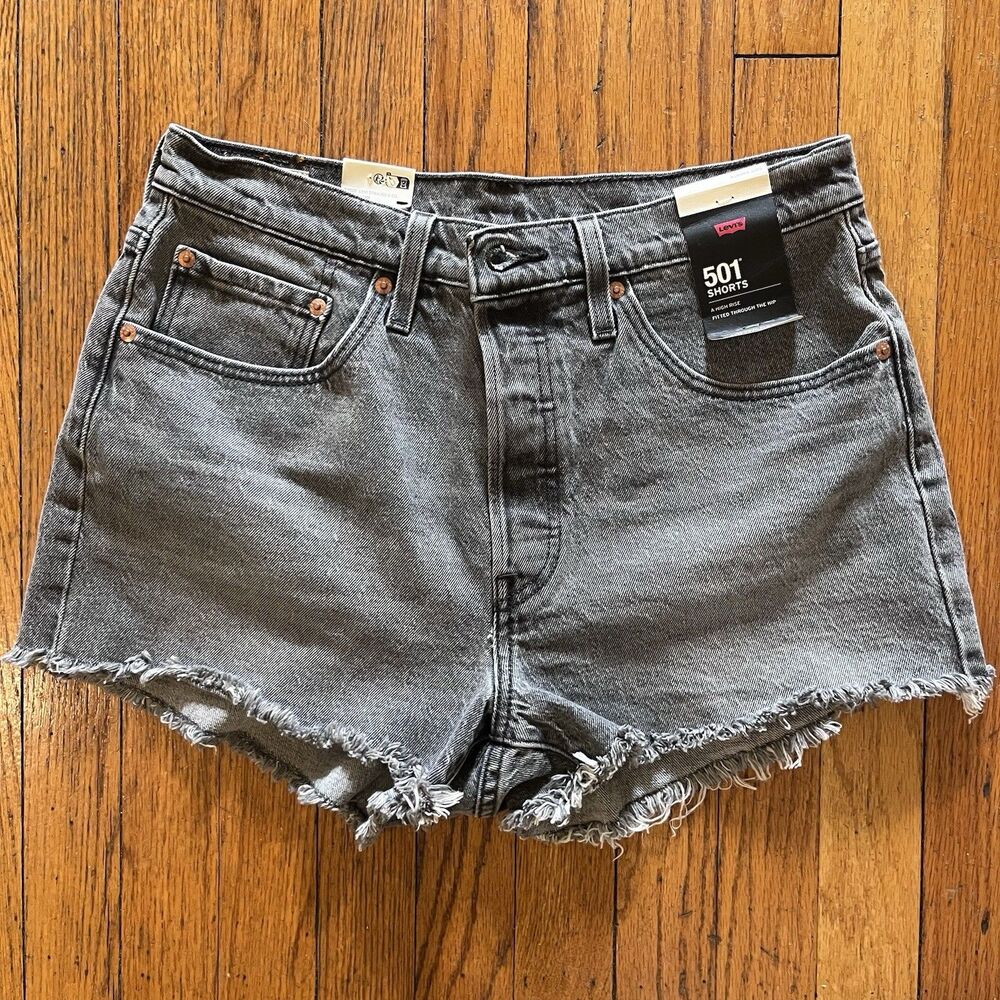 NWT Levi’s 501 High Rise Original Denim Cut-Off Shorts Washed Black Size 30